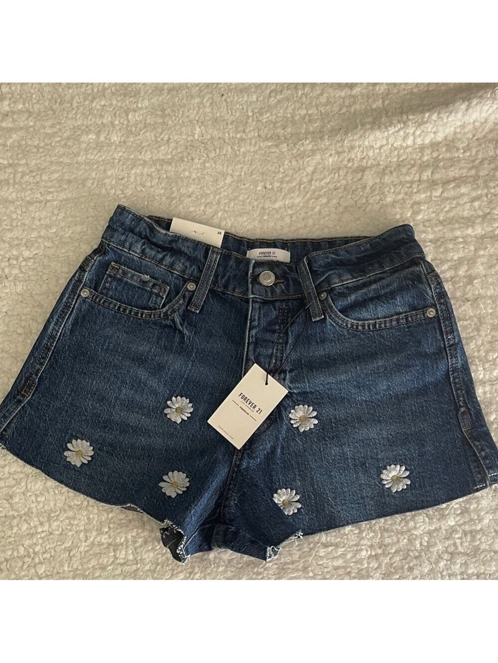 Forever 21 Blue Jean Shorts Daisy Embroidery Size 26
